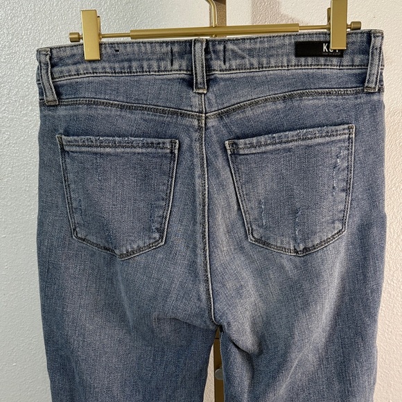 Kut from the Kloth Women's FAB AB ankle straight Jeans in Washed Blue - Picture 4 of 9